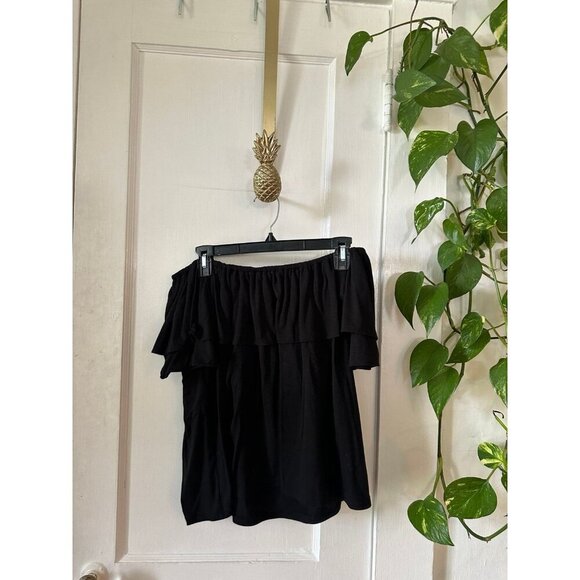 Uniqlo Tops - Uniqlo women’s size medium black off shoulder top